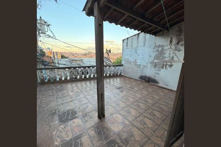 Casa para alugar com 127m², 3 quartos e 2 vagas Casa para alugar com 127m², 3 quartos e 2 vagasVaranda