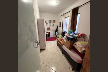Quarto de casa para alugar com 3 quartos, 127m² em Jardim Macedonia, Embu das Artes
