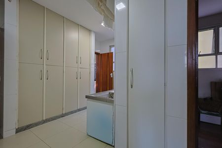 Apartamento à venda com 280m², 4 quartos e 3 vagas