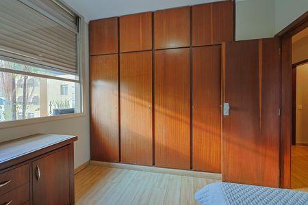Apartamento à venda com 280m², 4 quartos e 3 vagas