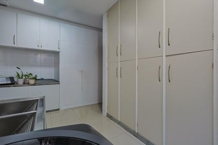 Apartamento à venda com 280m², 4 quartos e 3 vagas