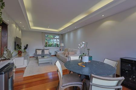 Apartamento à venda com 280m², 4 quartos e 3 vagas