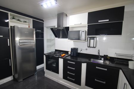 Apartamento à venda com 83m², 3 quartos e 2 vagasCozinha