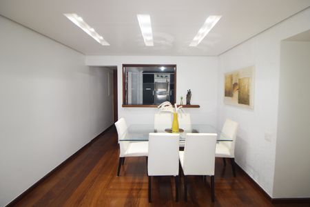 Apartamento à venda com 83m², 3 quartos e 2 vagasSala