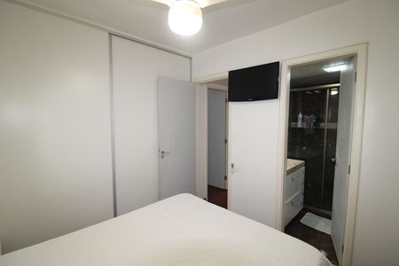 Apartamento à venda com 83m², 3 quartos e 2 vagasQuarto 3