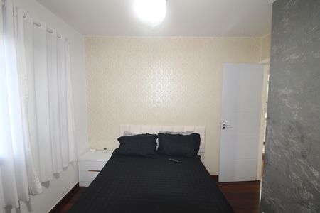 Apartamento à venda com 83m², 3 quartos e 2 vagasQuarto 2