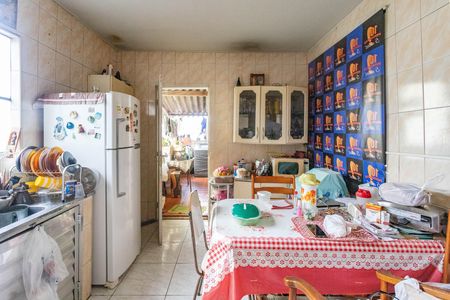 Casa à venda com 150m², 4 quartos e 1 vaga Casa à venda com 150m², 4 quartos e 1 vagaCozinha