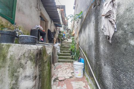 Casa à venda com 150m², 4 quartos e 1 vaga Casa à venda com 150m², 4 quartos e 1 vagaEntrada