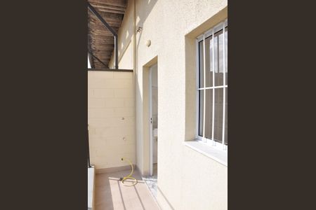 Studio para alugar com 45m², 1 quarto e sem vaga Studio para alugar com 45m², 1 quarto e sem vagaDetalhe - Kitnet/Studio - Varanda da Área de Serviço