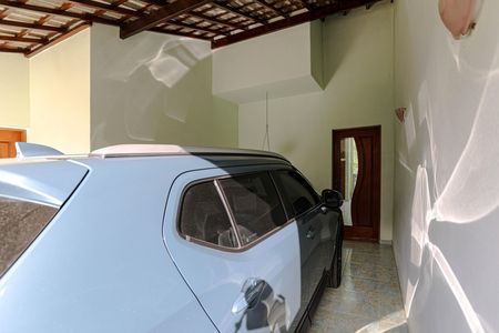 Casa para alugar com 300m², 4 quartos e 5 vagas Casa para alugar com 300m², 4 quartos e 5 vagasGaragem