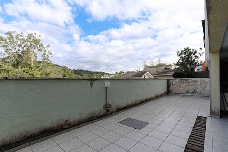 Casa para alugar com 300m², 4 quartos e 5 vagas Casa para alugar com 300m², 4 quartos e 5 vagasVista