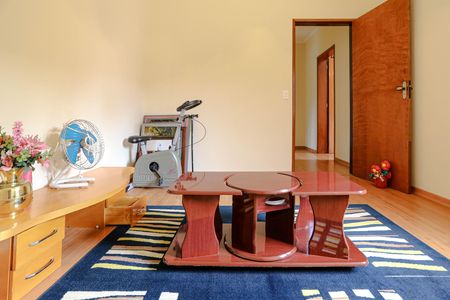 Casa para alugar com 300m², 4 quartos e 5 vagas Casa para alugar com 300m², 4 quartos e 5 vagasQuarto 2
