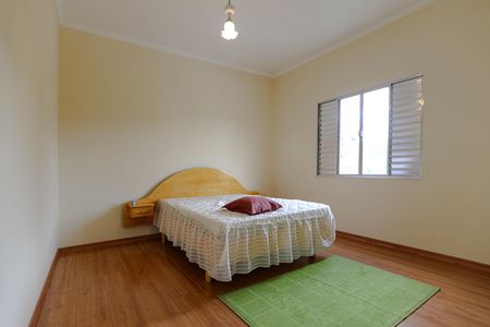 Casa para alugar com 300m², 4 quartos e 5 vagas Casa para alugar com 300m², 4 quartos e 5 vagasSuíte