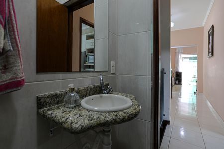 Casa para alugar com 300m², 4 quartos e 5 vagas Casa para alugar com 300m², 4 quartos e 5 vagasLavabo
