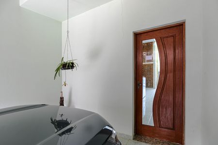 Casa para alugar com 300m², 4 quartos e 5 vagas Casa para alugar com 300m², 4 quartos e 5 vagasGaragem