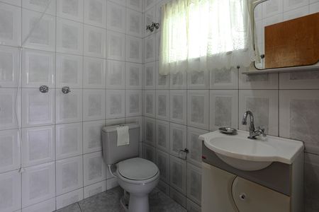 Casa para alugar com 300m², 4 quartos e 5 vagas Casa para alugar com 300m², 4 quartos e 5 vagasBanheiro de Serviço
