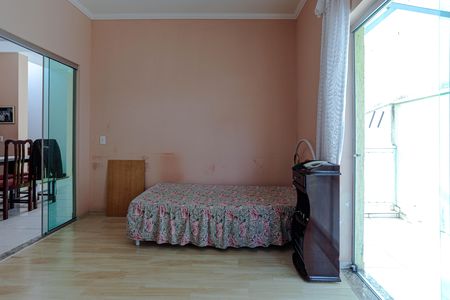 Casa para alugar com 300m², 4 quartos e 5 vagas Casa para alugar com 300m², 4 quartos e 5 vagasQuarto 4
