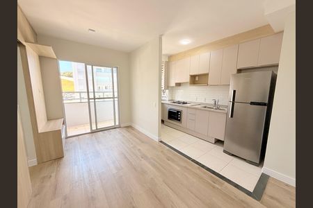 Sala de apartamento para alugar com 3 quartos, 54m² em Vila Rio Branco, Jundiaí
