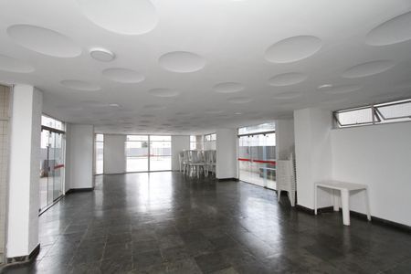 Apartamento à venda com 235m², 4 quartos e 2 vagasÁrea comum - Salão de festas