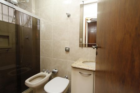 Apartamento à venda com 235m², 4 quartos e 2 vagasBanheiro da Suíte