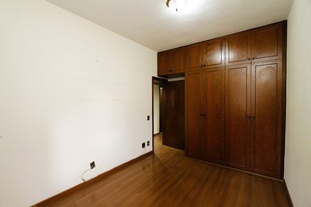 Apartamento à venda com 235m², 4 quartos e 2 vagasQuarto 3