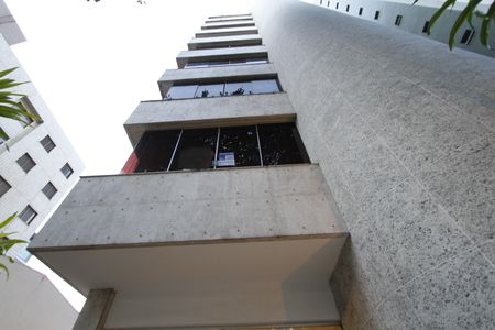 Apartamento à venda com 235m², 4 quartos e 2 vagasFachada