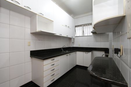 Apartamento à venda com 235m², 4 quartos e 2 vagasCozinha