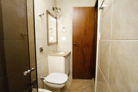 Apartamento à venda com 235m², 4 quartos e 2 vagasBanheiro da Suíte