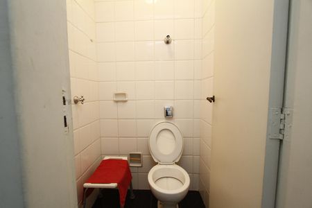 Apartamento à venda com 235m², 4 quartos e 2 vagasBanheiro de serviço