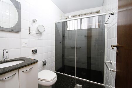 Apartamento à venda com 235m², 4 quartos e 2 vagasBanheiro Social