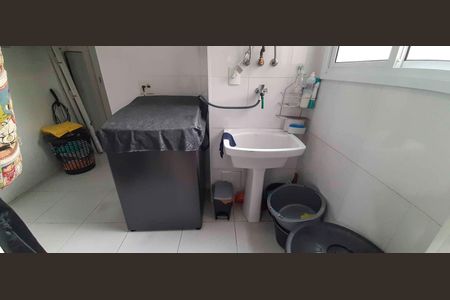 Apartamento à venda com 110m², 3 quartos e 2 vagas Apartamento à venda com 110m², 3 quartos e 2 vagasÁrea de Serviço