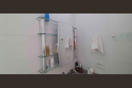Apartamento à venda com 110m², 3 quartos e 2 vagas Apartamento à venda com 110m², 3 quartos e 2 vagasBanheiro da Suíte