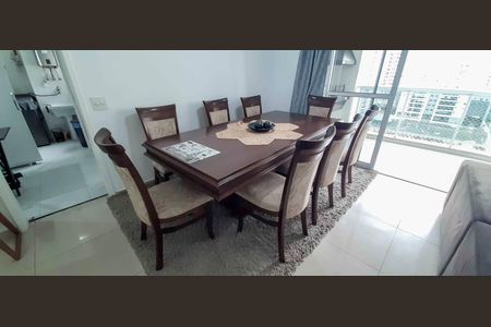 Apartamento à venda com 110m², 3 quartos e 2 vagas Apartamento à venda com 110m², 3 quartos e 2 vagasSala de Jantar