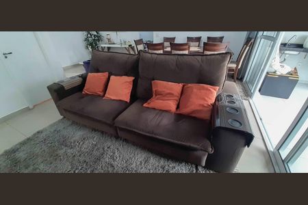 Apartamento à venda com 110m², 3 quartos e 2 vagas Apartamento à venda com 110m², 3 quartos e 2 vagasSala