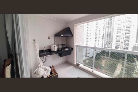 Apartamento à venda com 110m², 3 quartos e 2 vagas Apartamento à venda com 110m², 3 quartos e 2 vagasVaranda da Sala de Jantar