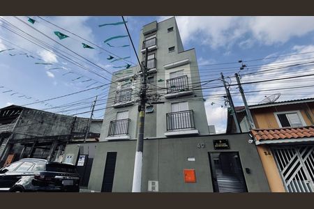 Apartamento à venda com 46m², 2 quartos e sem vaga Apartamento à venda com 46m², 2 quartos e sem vagaFachada+Placa