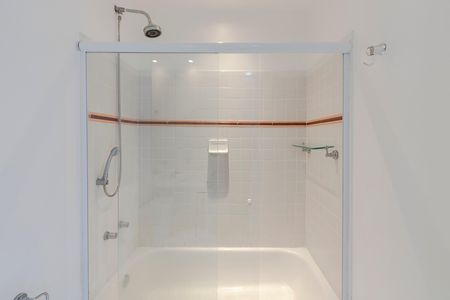 Casa de condomínio para alugar com 220m², 4 quartos e 2 vagas Casa de condomínio para alugar com 220m², 4 quartos e 2 vagasBanheiro