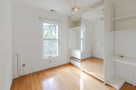 Casa de condomínio para alugar com 220m², 4 quartos e 2 vagas Casa de condomínio para alugar com 220m², 4 quartos e 2 vagasQuarto 2