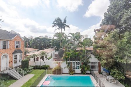 Casa de condomínio para alugar com 220m², 4 quartos e 2 vagas Casa de condomínio para alugar com 220m², 4 quartos e 2 vagasVista do Quarto 1