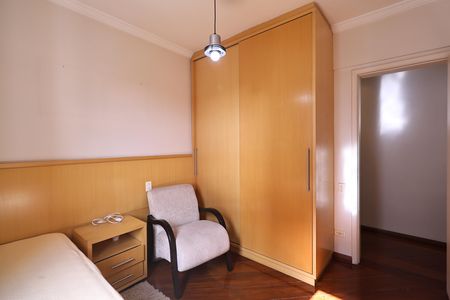 Apartamento à venda com 106m², 3 quartos e 2 vagas Apartamento à venda com 106m², 3 quartos e 2 vagasQuarto 1