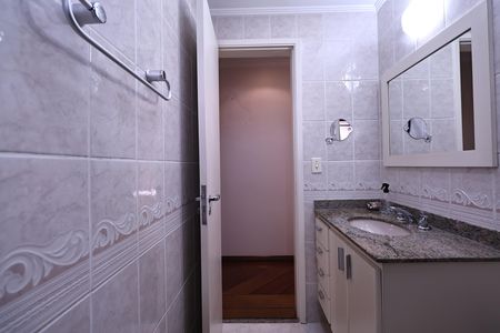 Apartamento à venda com 106m², 3 quartos e 2 vagas Apartamento à venda com 106m², 3 quartos e 2 vagasBanheiro