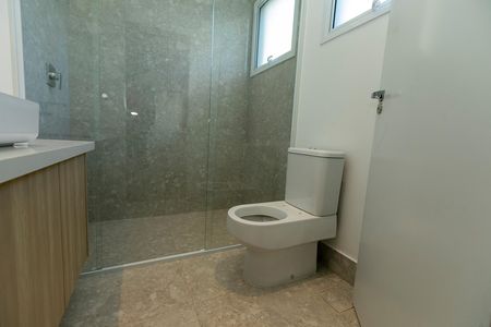 Apartamento à venda com 300m², 3 quartos e 3 vagas Apartamento à venda com 300m², 3 quartos e 3 vagasBanheiro da Suíte