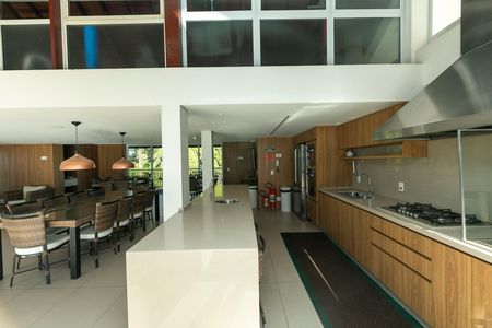 Apartamento à venda com 300m², 3 quartos e 3 vagas Apartamento à venda com 300m², 3 quartos e 3 vagasÁrea comum
