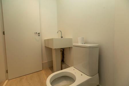 Apartamento à venda com 300m², 3 quartos e 3 vagas Apartamento à venda com 300m², 3 quartos e 3 vagasLavabo