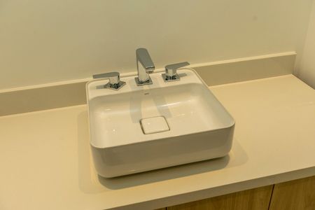 Apartamento à venda com 300m², 3 quartos e 3 vagas Apartamento à venda com 300m², 3 quartos e 3 vagasBanheiro da Suíte 2