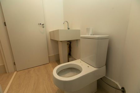 Apartamento à venda com 300m², 3 quartos e 3 vagas Apartamento à venda com 300m², 3 quartos e 3 vagasLavabo