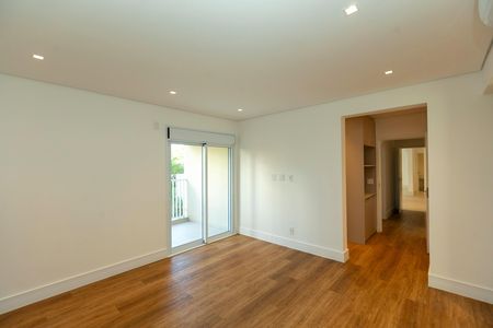 Apartamento à venda com 300m², 3 quartos e 3 vagas Apartamento à venda com 300m², 3 quartos e 3 vagasSuíte 3