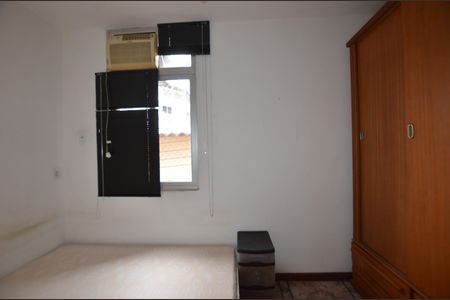 Quarto de apartamento para alugar com 1 quarto, 32m² em Vila Valqueire, Rio de Janeiro