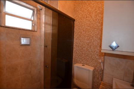 Banheiro de apartamento para alugar com 1 quarto, 32m² em Vila Valqueire, Rio de Janeiro
