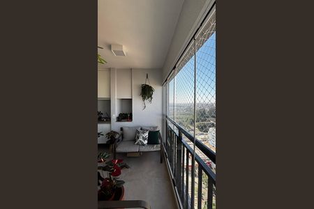 Apartamento à venda com 75m², 3 quartos e 2 vagas Apartamento à venda com 75m², 3 quartos e 2 vagasSala - Sala de Jantar Varanda